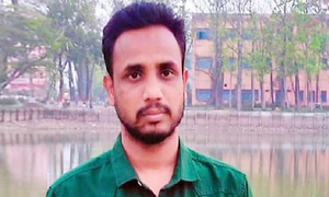 ছাত্রীদের উত্যক্ত করে পদ হারালেন সেই ছাত্রলীগ নেতা