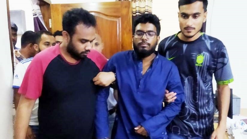 মারধরে আহত ছাত্র ইসমাইল হোসেন