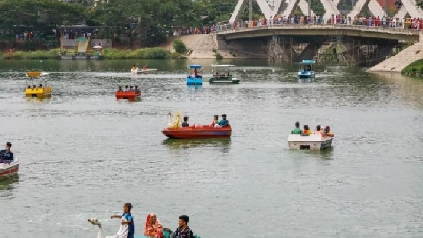 প্যাডেল বোট