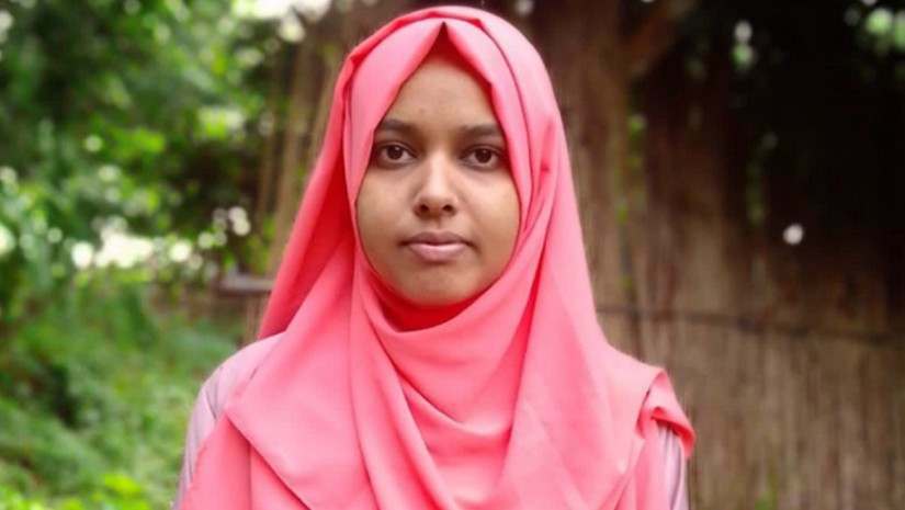 কলেজ ছাত্রী শান্তা ইসলাম
