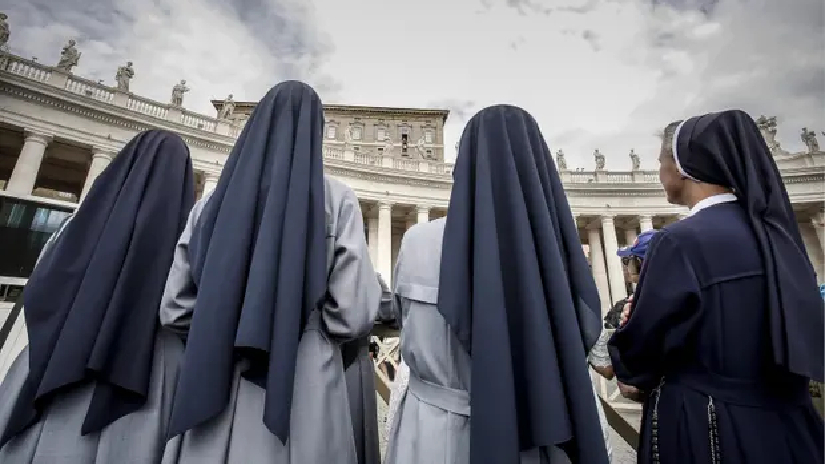 বিশপ সভায় নারীদের ভোট দেওয়ার অধিকার দিয়েছেন পোপ ফ্রান্সিস