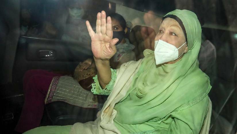 হাসপাতালে বেগম জিয়া