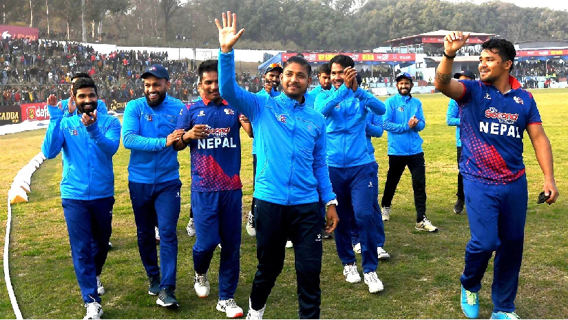 জয়ের পর উল্লাস করছেন খেলোয়াড়রা 