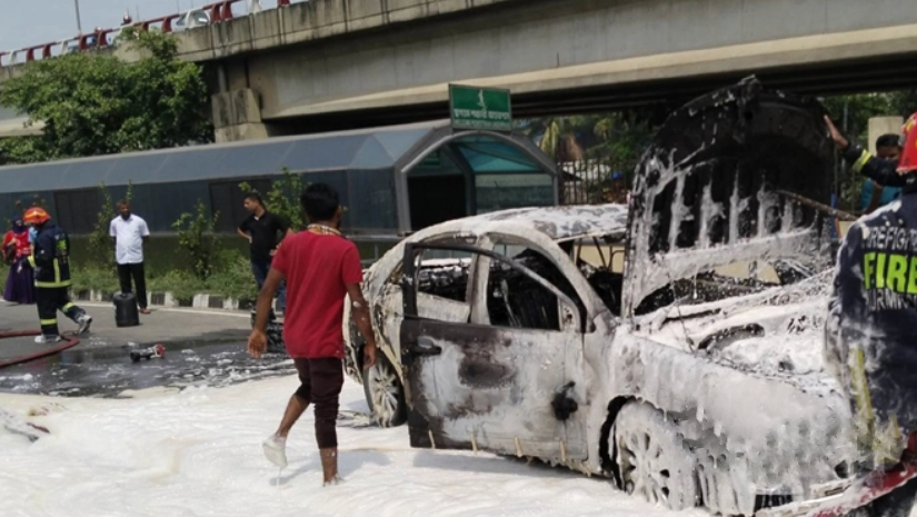 দুর্ঘটনার কবলে পড়া গাড়ি
