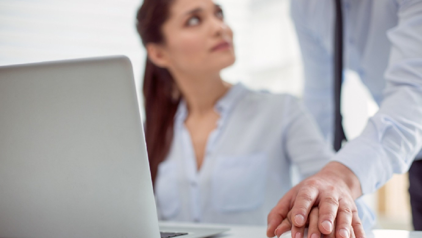 ব্রিটেনে কর্মক্ষেত্রে হয়রানির শিকার হচ্ছে দুই-তৃতীয়াংশ তরুণী