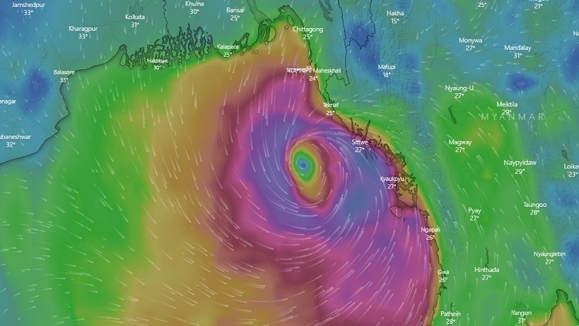 মিয়ানমার ও কক্সবাজার উপকূলে আঘাত হেনেছে ঘূর্ণিঝড় মোখা