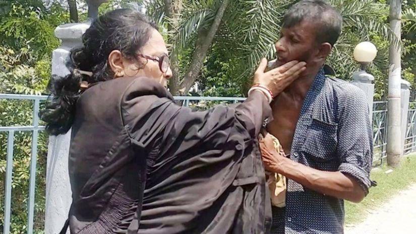 রিকশাচালককে মারধর করা আরতি রাণীকে সাময়িক বহিষ্কার