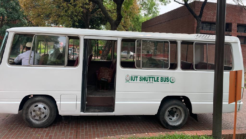 আইইউটি শাটল বাস সার্ভিস  