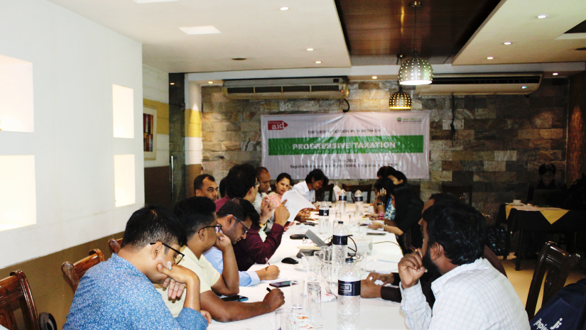 ওয়েভ ফাউন্ডেশনের সাথে বিভিন্ন গণমাধ্যমের প্রতিনিধিদের মতবিনিময় সভা