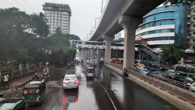 রাজধানীতে স্বস্তির বৃষ্টি