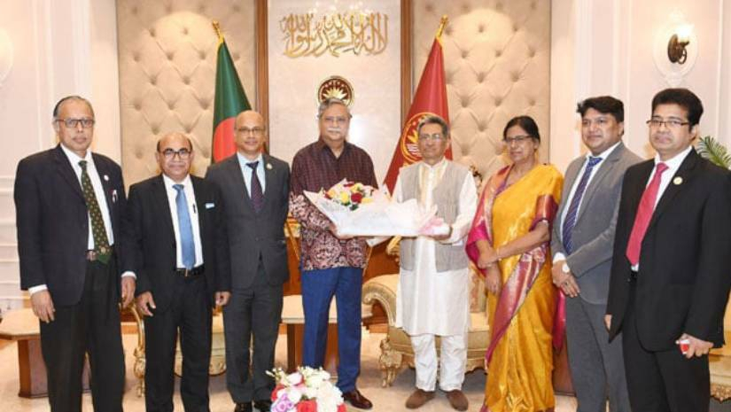 রাষ্ট্রপতির সঙ্গে ইউজিসির সাত সদস্য বিশিষ্ট প্রতিনিধিদলের সাক্ষাৎ