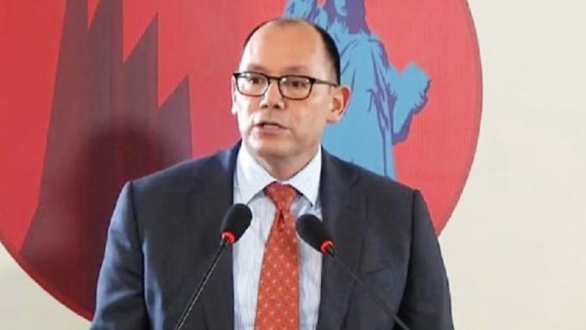 মার্কিন রাষ্ট্রদূত পিটার হাস