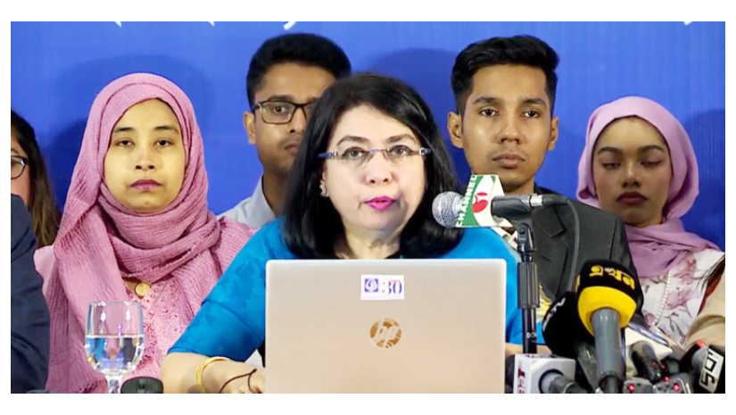 মূলপ্রবন্ধ উপস্থাপন করেন সিডিপির নির্বাহী পরিচালক ফাহমিদা খাতুন