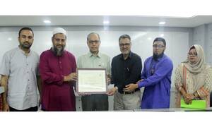 স্মার্ট বাংলাদেশ গড়তে শিক্ষার্থীদের কর্মদক্ষ হতে হবে: ইউআইটিএসে অধ্যাপক তাহের