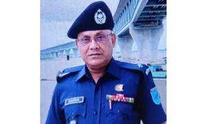 ব্যবসায়ীকে পিটিয়ে ৭২ লাখ টাকার চেক আদায়, ওসিকে প্রত্যাহার