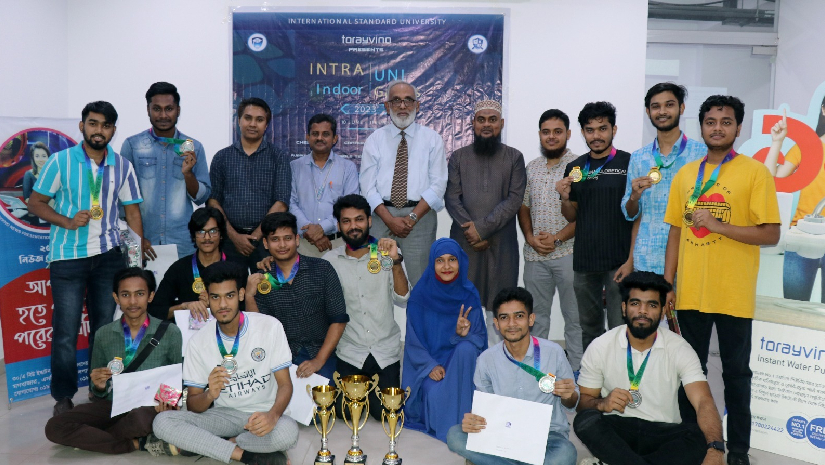 আইএসইউ উপাচার্যের সাথে বিজয়ীরা
