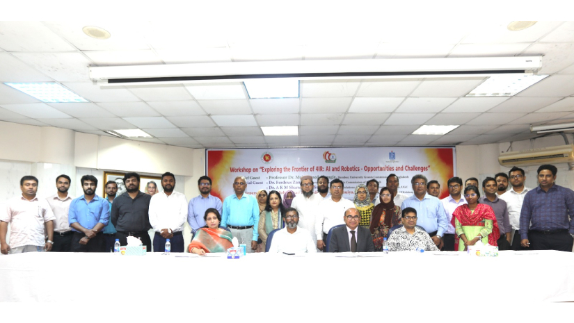 অনুষ্ঠানে অতিথিবৃন্দ