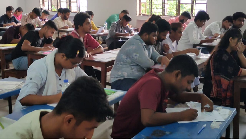 সাত কলেজের বিজ্ঞান ইউনিটের ভর্তি পরীক্ষা শুরু 