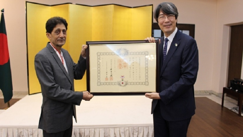 ঢাবির অধ্যাপক আবুল বারকাতকে রাইজিং সান সম্মাননা দিল জাপান