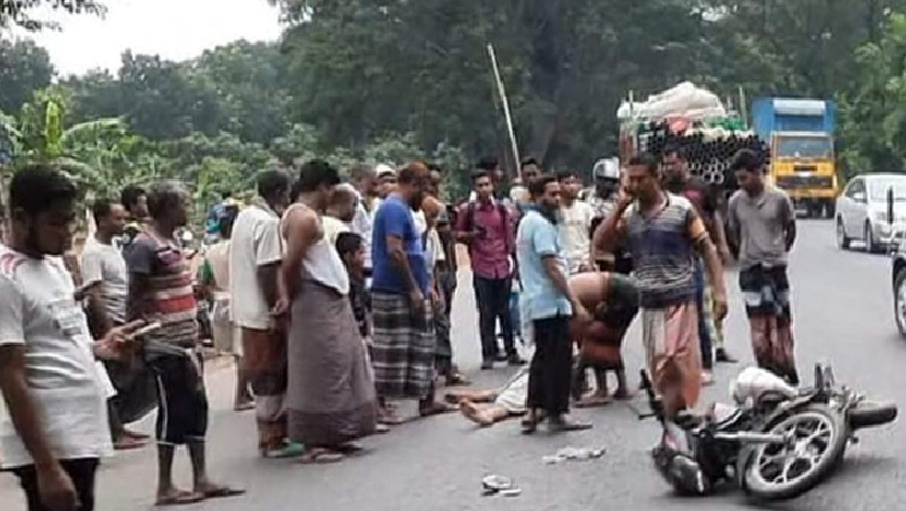 বাড়ি ফেরা হলো না বাবা-ছেলের