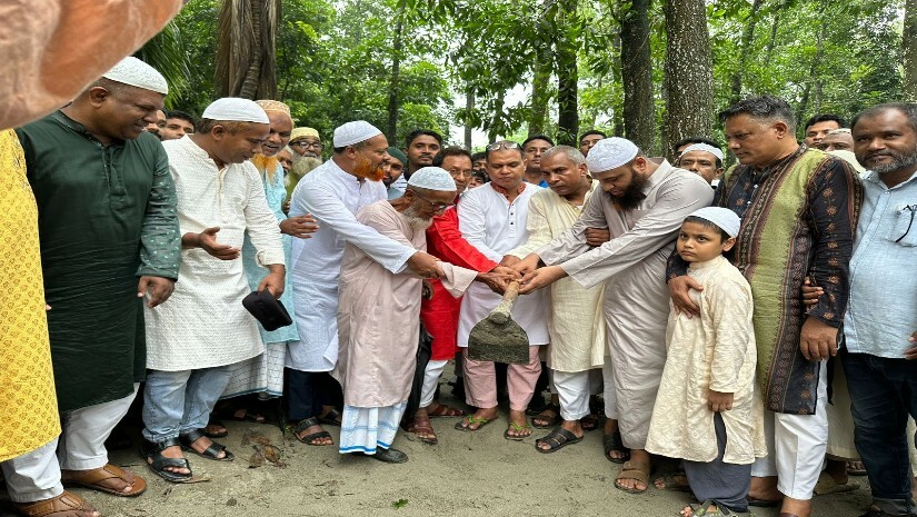 মসজিদে আর রহমানের দ্বিতীয় ভবনের ভিত্তিপ্রস্তর স্থাপন