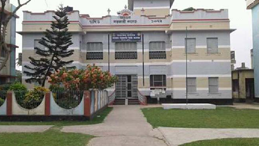 কলেজের ফেসবুক পেজে পর্নো ছবি-ভিডিও, থানায় জিডি