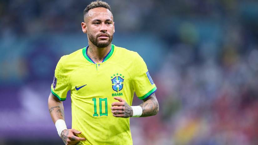 কৃত্রিম লেক নির্মাণ করায় নেইমারের ৩৬ কোটি টাকা জরিমানা