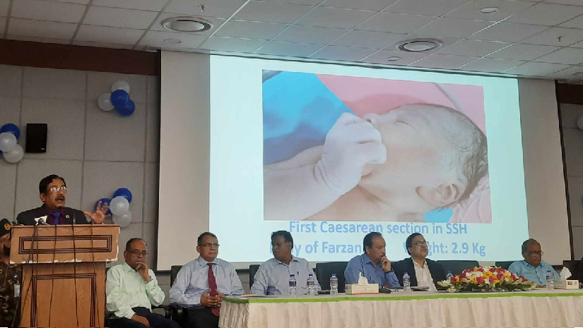 বিএসএমএমইউর সুপার স্পেশালাইজড হাসপাতালে অন্তঃবিভাগ ও অপারেশন কার্যক্রম উদ্বোধন অনুষ্ঠানে বক্তব্য রাখছেন উপাচার্য