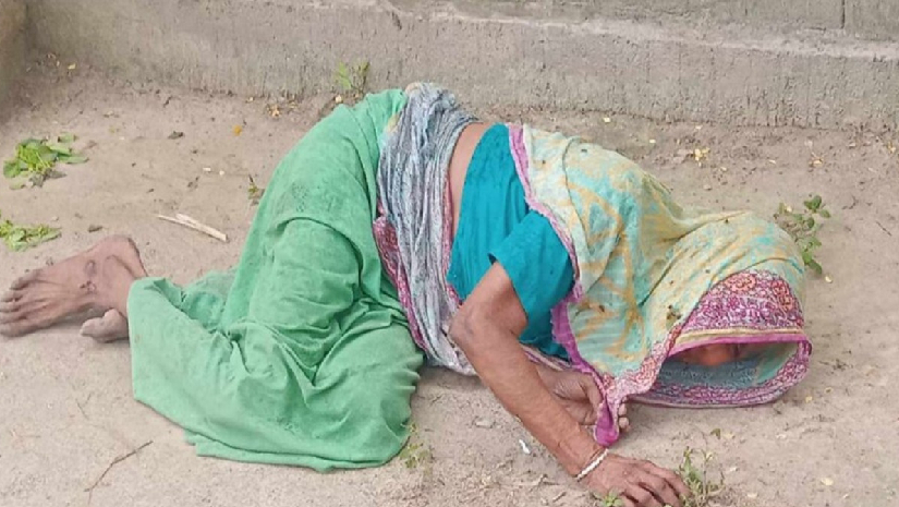 সম্পত্তি লিখে নিয়ে মাকে রাস্তায় ফেলে গেল ছেলেরা