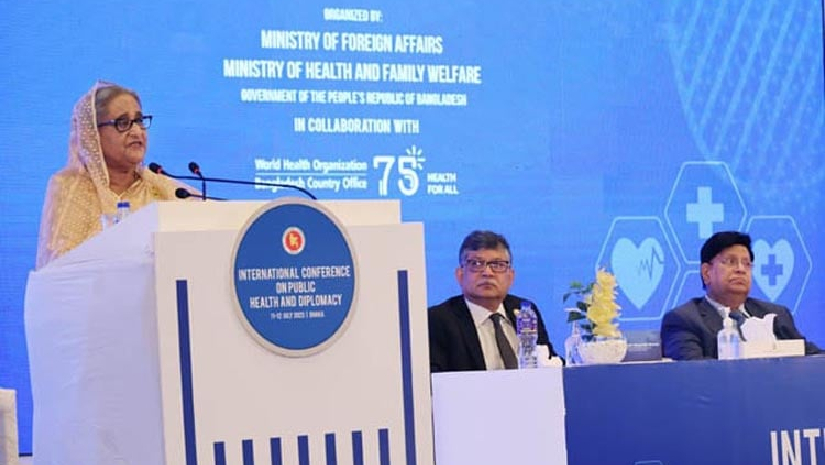 ‘জনস্বাস্থ্য ও কূটনীতি’ বিষয়ক দু’দিনের আন্তর্জাতিক সম্মেলনে বক্তব্য রাখছেন প্রধানমন্ত্রী শেখ হাসিনা