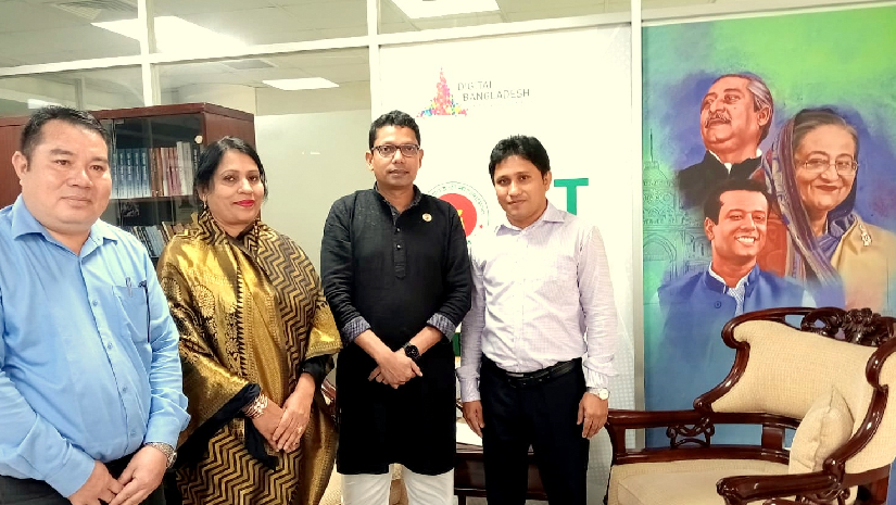 আইসিটি প্রতিমন্ত্রীর সঙ্গে রাবিপ্রবি উপাচার্যের সৌজন্য স্বাক্ষাৎ