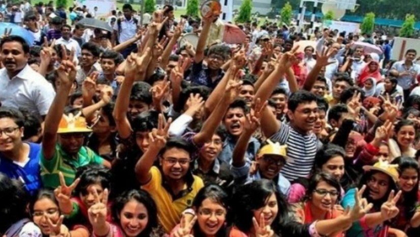 কেন্দুয়ার  ৮ বিদ্যালয়ে শতভাগ পাস 