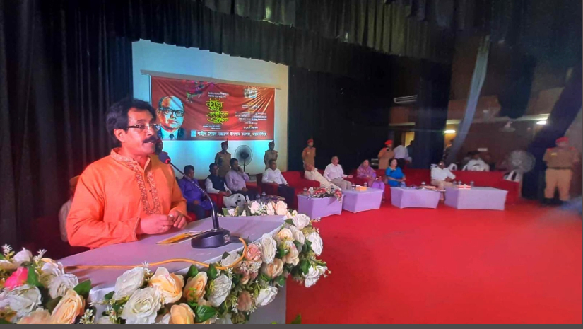 পোষাকে নয়, স্মার্ট হতে হবে আচরণে-কথাবার্তায়: সৌমিত্র শেখর