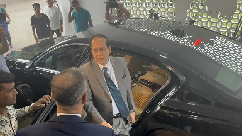 সুপ্রিম কোর্টে প্রধান নির্বাচন কমিশনার কাজী হাবিবুল আউয়াল