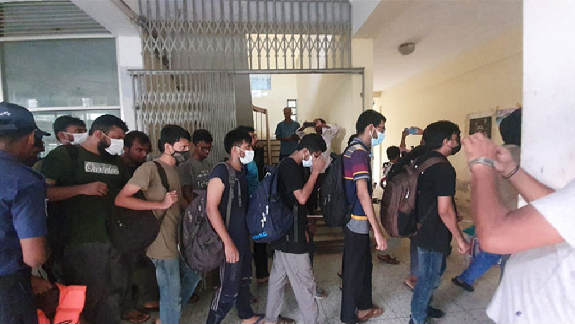 গোয়েন্দা তথ্যের ভিত্তিতে ৩৪ শিক্ষার্থীকে গ্রেপ্তার, চাওয়া হবে রিমান্ড: পুলিশ