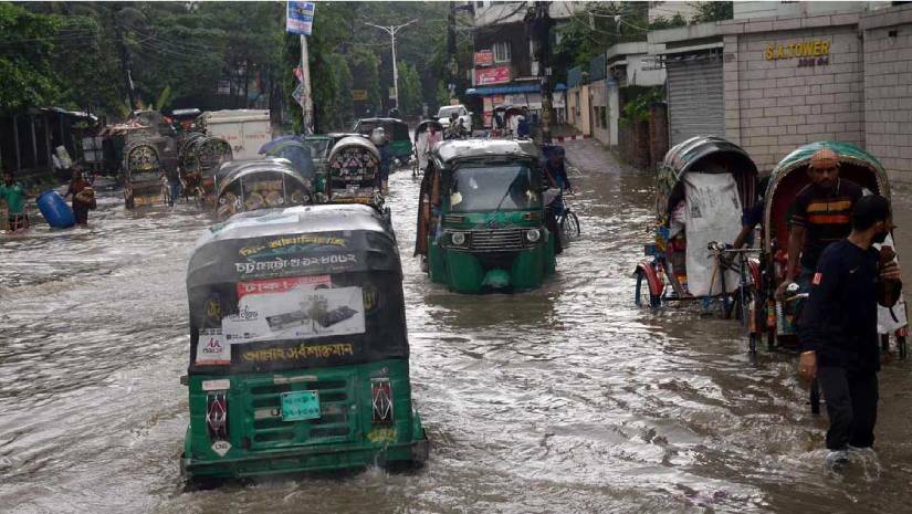 বৃষ্টি হলেই ডুবছে চট্টগ্রাম নগরী