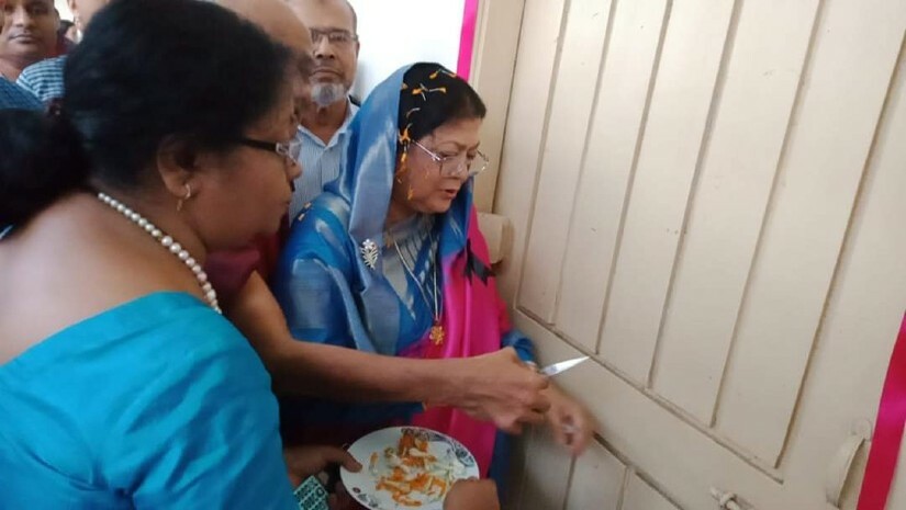 বঙ্গমাতা উদ্বোধন করছেন উপাচার্য 