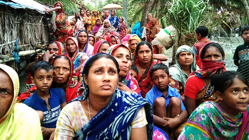 উপকূলীয় এলাকার নারীরা