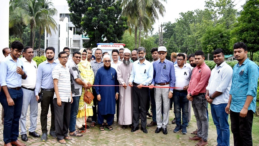 খুবির পরিবহন পুলে যুক্ত হলো নতুন অ্যাম্বুলেন্স