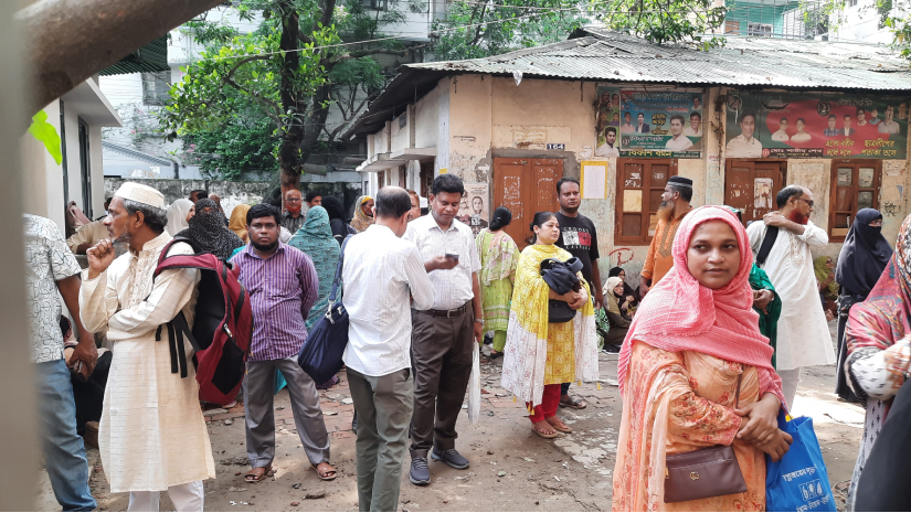  অপেক্ষার প্রহর গুণছেন অভিভাবকেরা