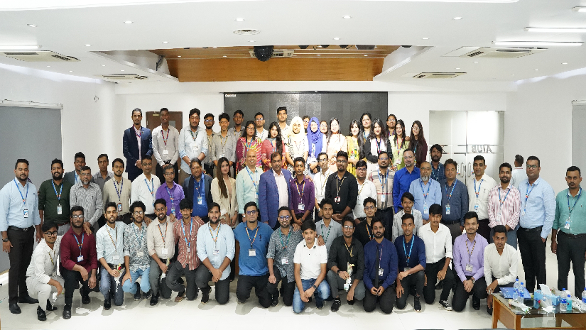 মিট দ্যা ফিউচার লিডার অনুষ্ঠানে শিক্ষার্থী ও অতিথিরা