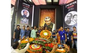 সনাকের আয়োজনে চট্টগ্রামে পুষ্পস্তবক অর্পণ ও উপস্থিত বক্তৃতা