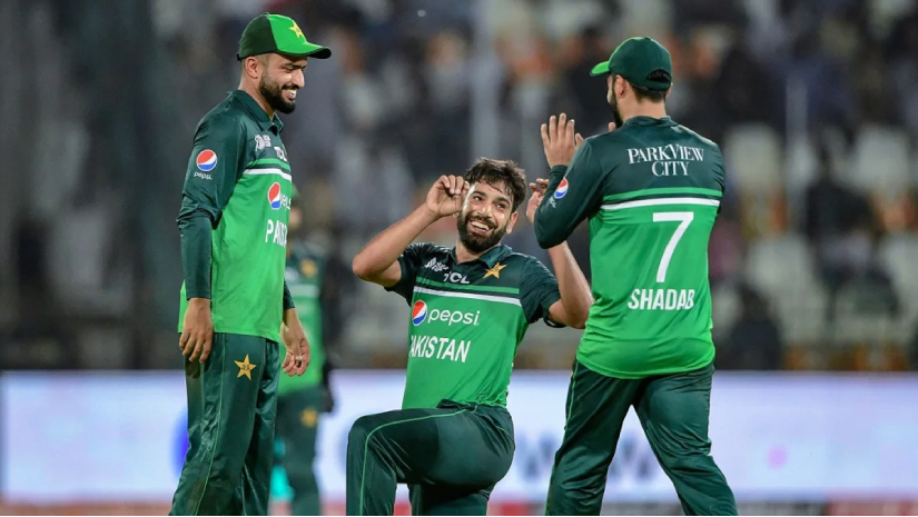 নেপালের আরও একটি উইকেট পতনের পর হারিস রউফের উল্লাস