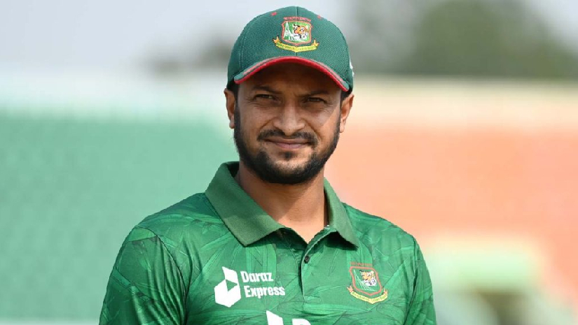 মাঠে নামার আগেই রাজত্ব হারালেন সাকিব