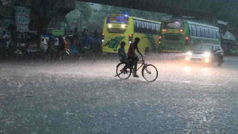 রাতের মধ্যে যেসব জেলায় বৃষ্টি হতে পারে 