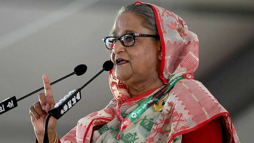 খালেদা জিয়া ছাত্রদলকে দিয়েছিল অস্ত্র, আমি ছাত্রলীগকে দিয়েছি খাতা-কলম: প্রধানমন্ত্রী 