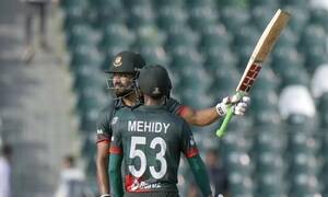 শান্ত-মিরাজের সেঞ্চুরিতে বাংলাদেশের সংগ্রহ ৩৩৪