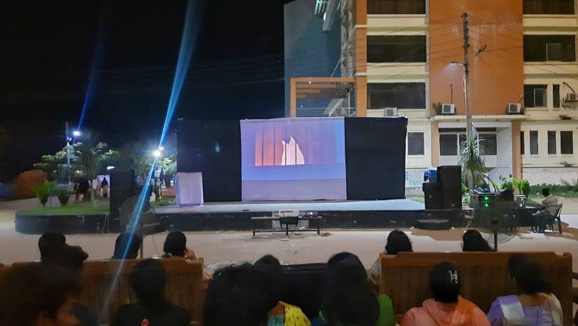 দুই দিনব্যাপি ফিল্ম অ্যান্ড মিডিয়া স্টাডিজ বিভাগ চলচ্চিত্র প্রদর্শন করে