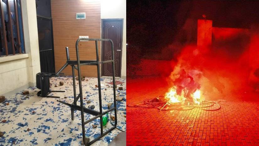 পুলিশ বক্সে ভাঙচুর ও ভিসি বাসভবনে ভাঙচুর করে আগুন 