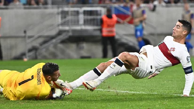 এক ম্যাচ নিষিদ্ধ রোনালদো